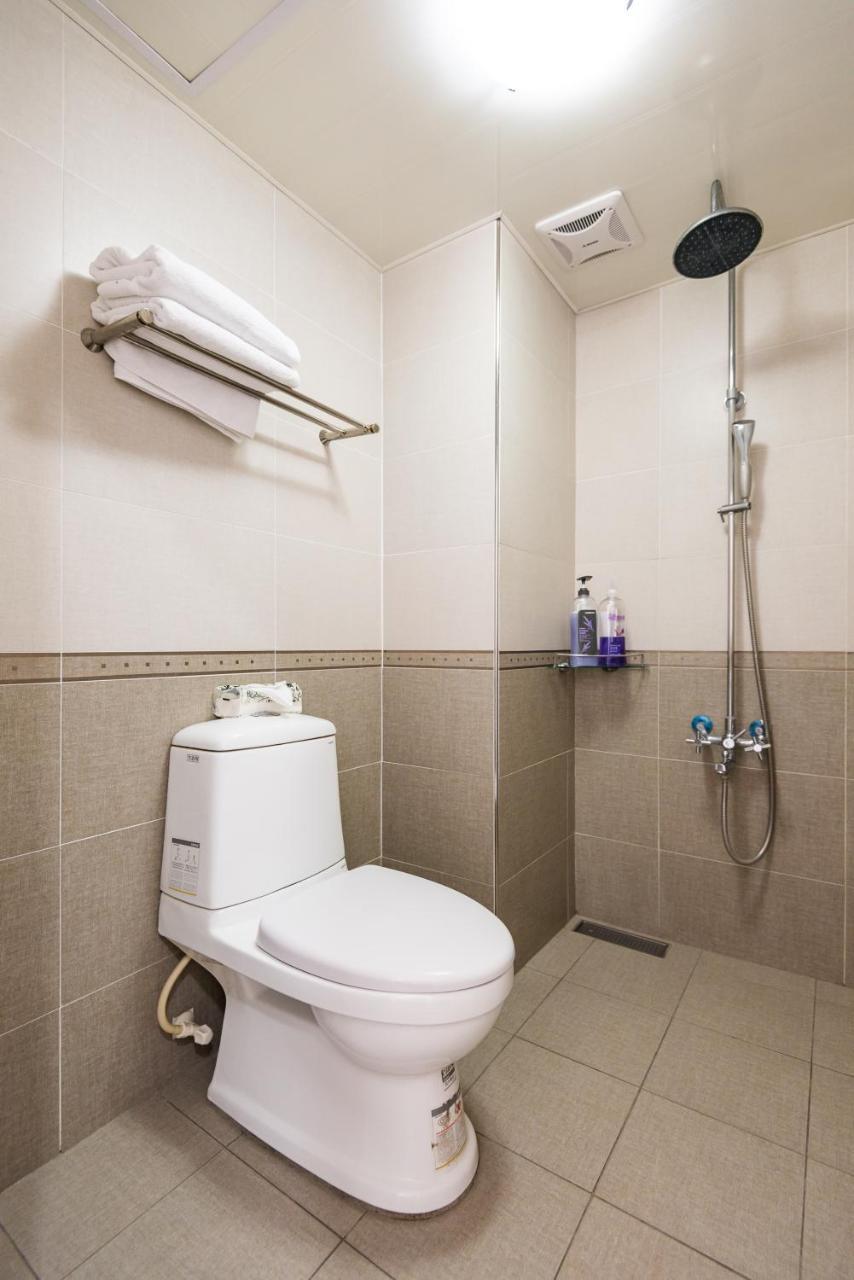 Star Hotel Kaohsiung Dış mekan fotoğraf